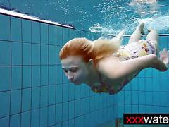 KiloTop presents: Amateur blonde mermaid
