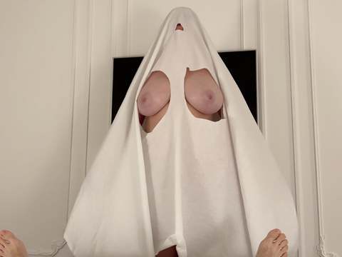KiloTop presents: Fucked big titty ghost on halloween