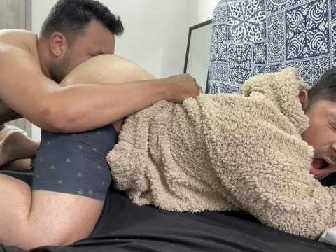 KiloTop presents: I'm very cold, my stepbrother fucks me unexpectedly to give me a little warmth