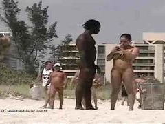 KiloTop presents: Got to the nude beach with this guy