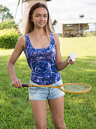 KiloTop presents: This hot busty babe shows every inch of her perfect body in the park with a great smile