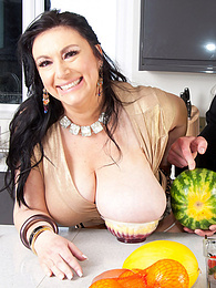 KiloTop presents: Sex in the kitchen